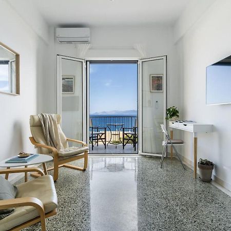 On The Port Apartment Rafína Exterior photo