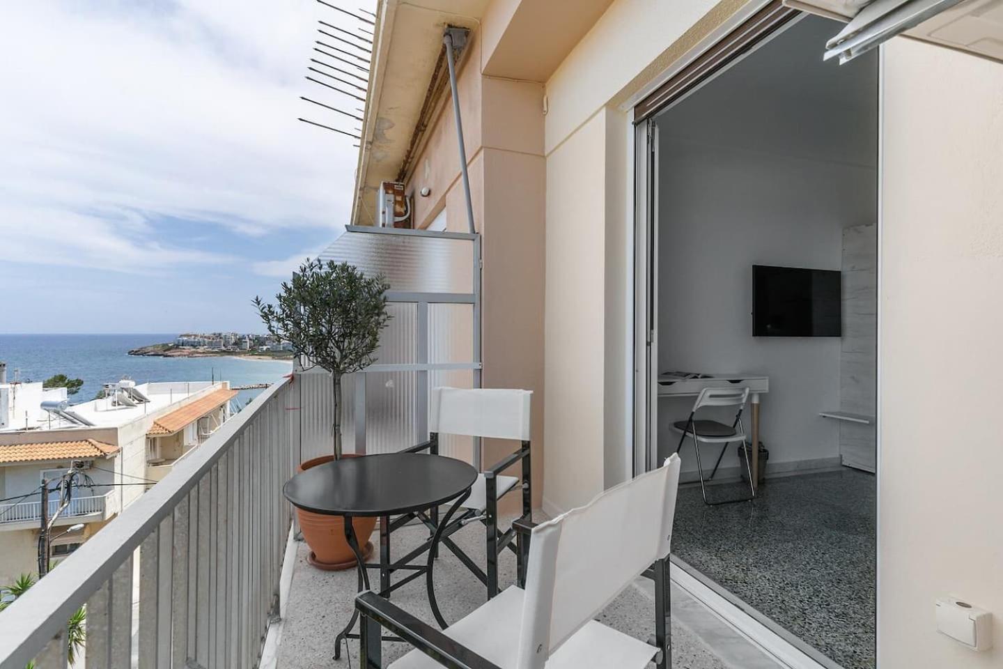 On The Port Apartment Rafína Exterior photo